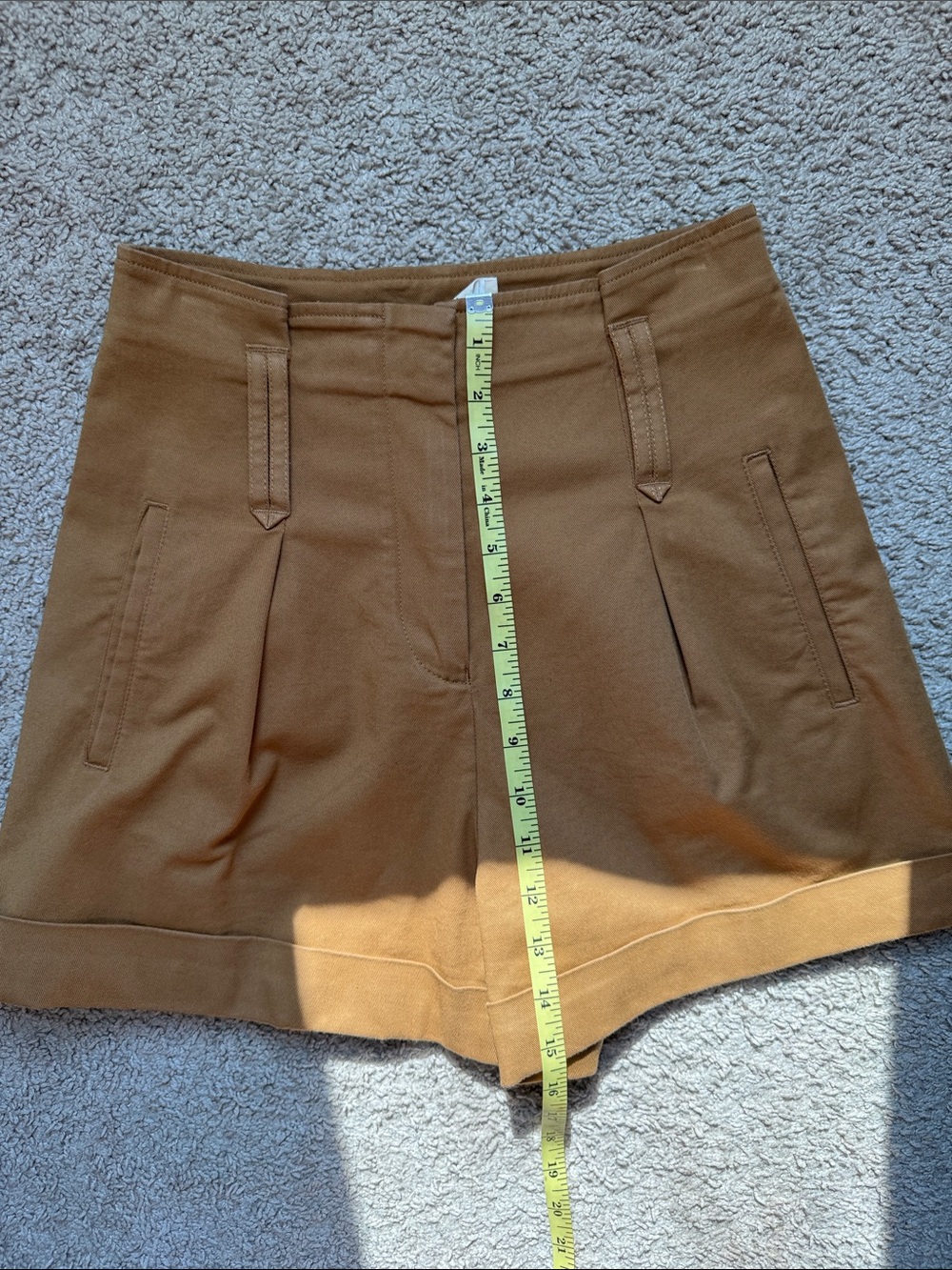Sézane Rome Shorts in Caramel | Size 34 - Picture 6 of 6